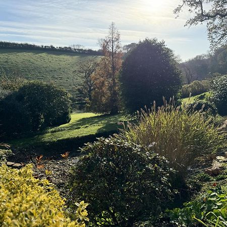 Greenswood Cottage - Cosy Cottage, Rural Location, Beautiful Landscaped Gardens With Pond And Lake دارتموث المظهر الخارجي الصورة