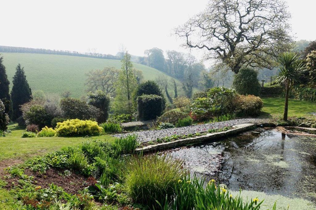 Greenswood Cottage - Cosy Cottage, Rural Location, Beautiful Landscaped Gardens With Pond And Lake دارتموث المظهر الخارجي الصورة