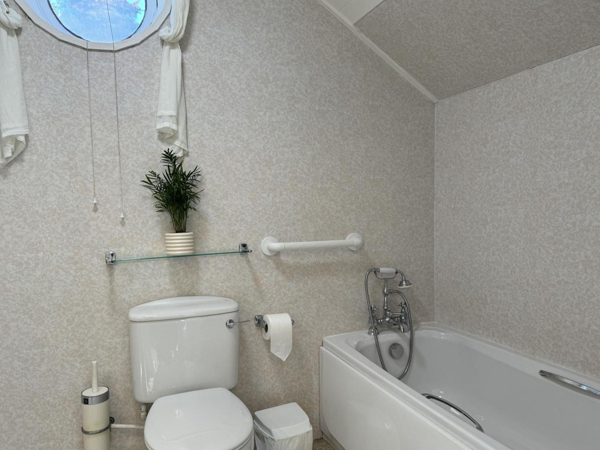Greenswood Cottage - Cosy Cottage, Rural Location, Beautiful Landscaped Gardens With Pond And Lake دارتموث المظهر الخارجي الصورة